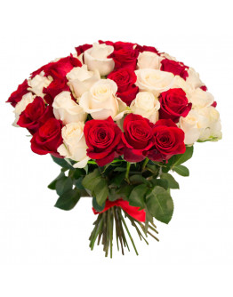 Букет из 51 красно-белой розы